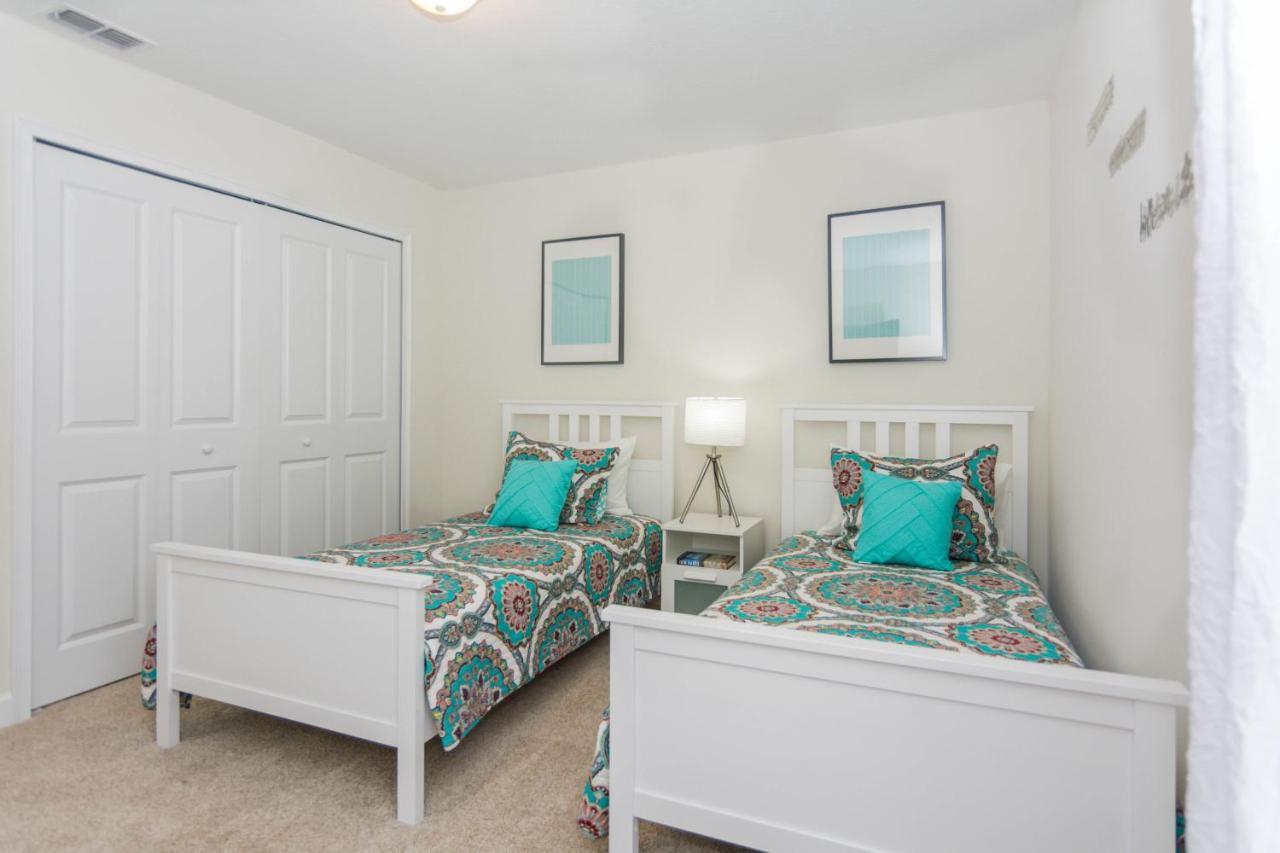 Enchanting Decor Home With Private Pool At Storey Lake Resort Sl4714 Kissimmee Exterior foto