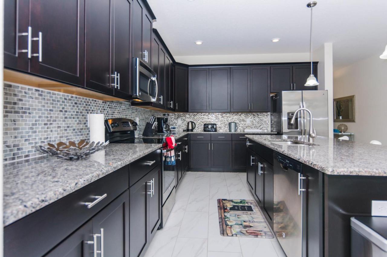 Enchanting Decor Home With Private Pool At Storey Lake Resort Sl4714 Kissimmee Exterior foto