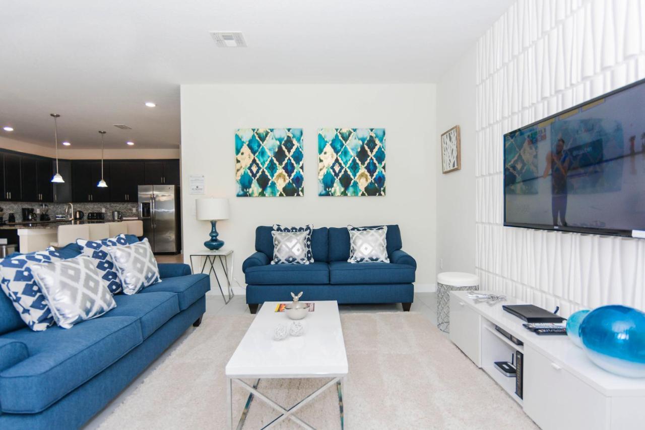 Enchanting Decor Home With Private Pool At Storey Lake Resort Sl4714 Kissimmee Exterior foto