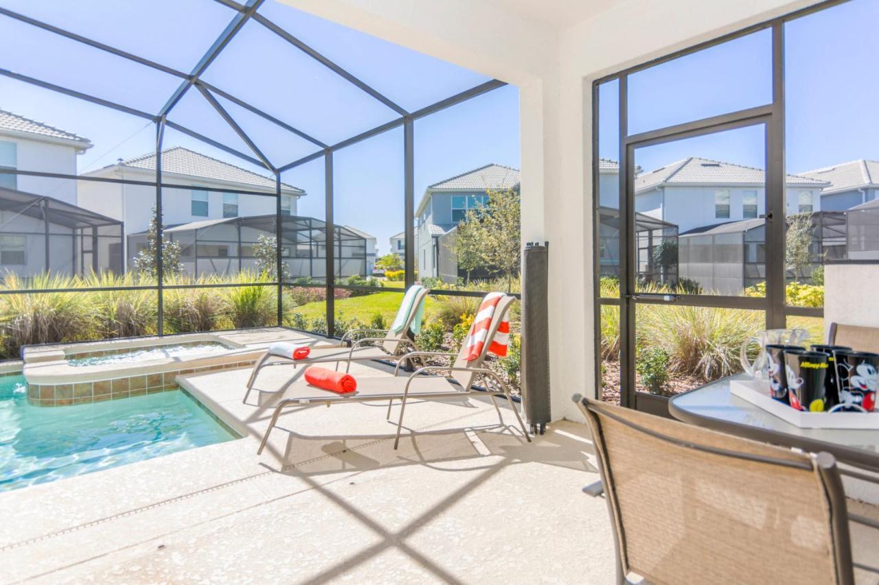 Enchanting Decor Home With Private Pool At Storey Lake Resort Sl4714 Kissimmee Exterior foto
