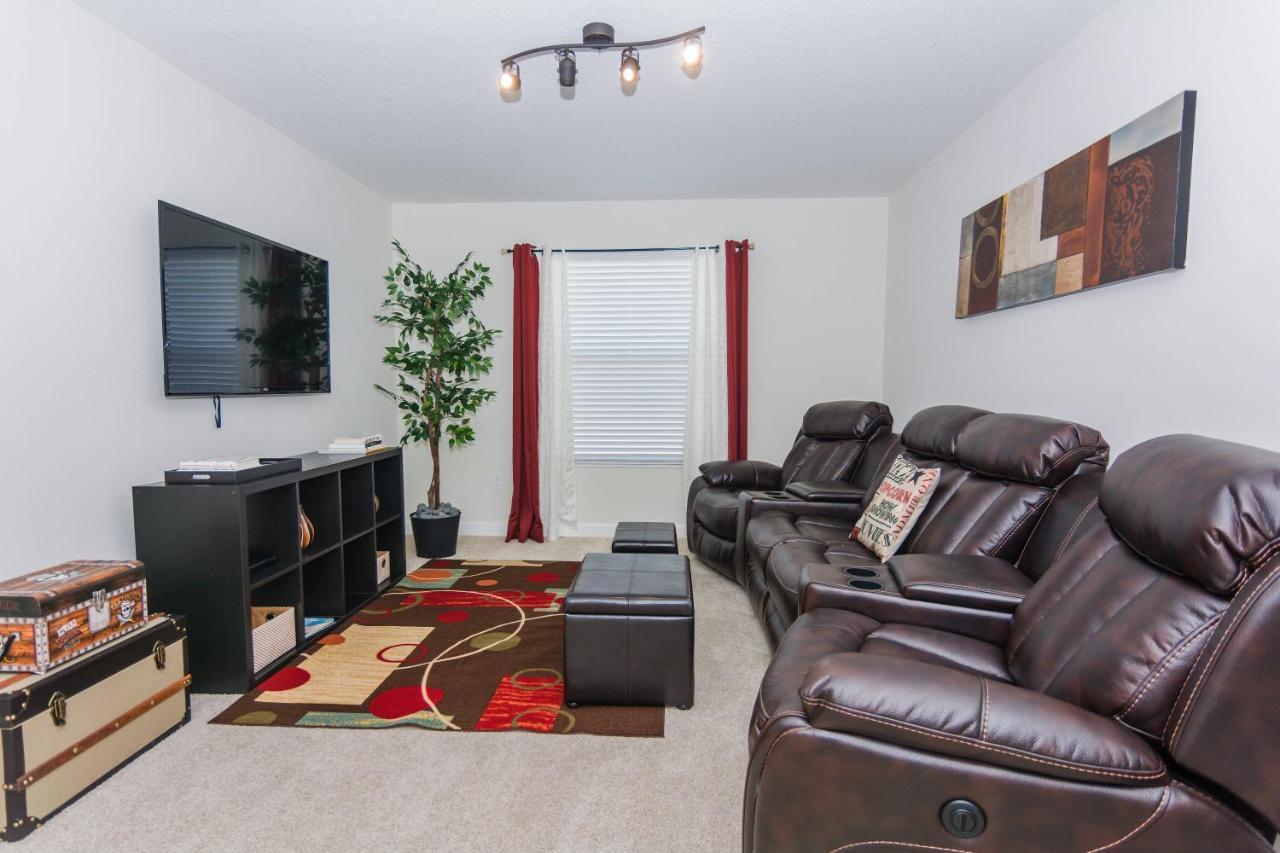 Enchanting Decor Home With Private Pool At Storey Lake Resort Sl4714 Kissimmee Exterior foto